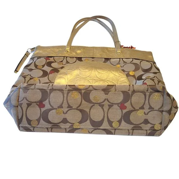 COACH Laura Signature Secret Admirer Tote with Wallet - Picture 5 of 15